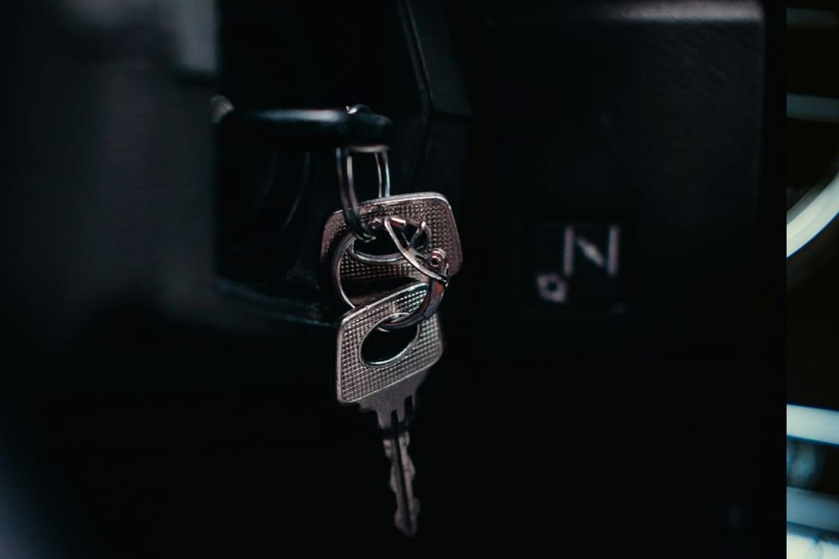 Si escuchas este “clic” al encender tu auto, tu batería está a punto de morir: Cómo detectarlo a tiempo