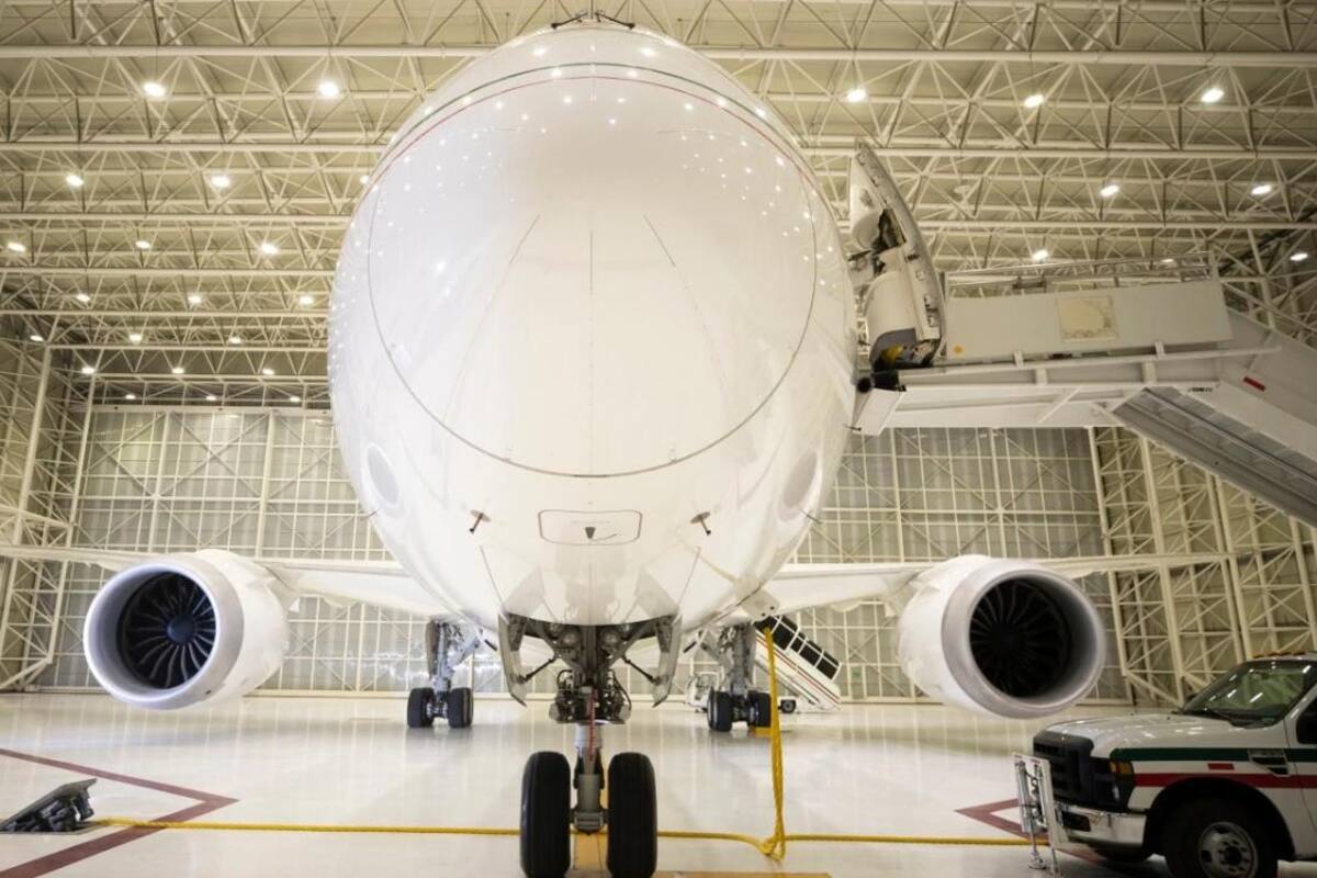 "Para que no se estropeen los motores" realizan vuelo en avión presidencial