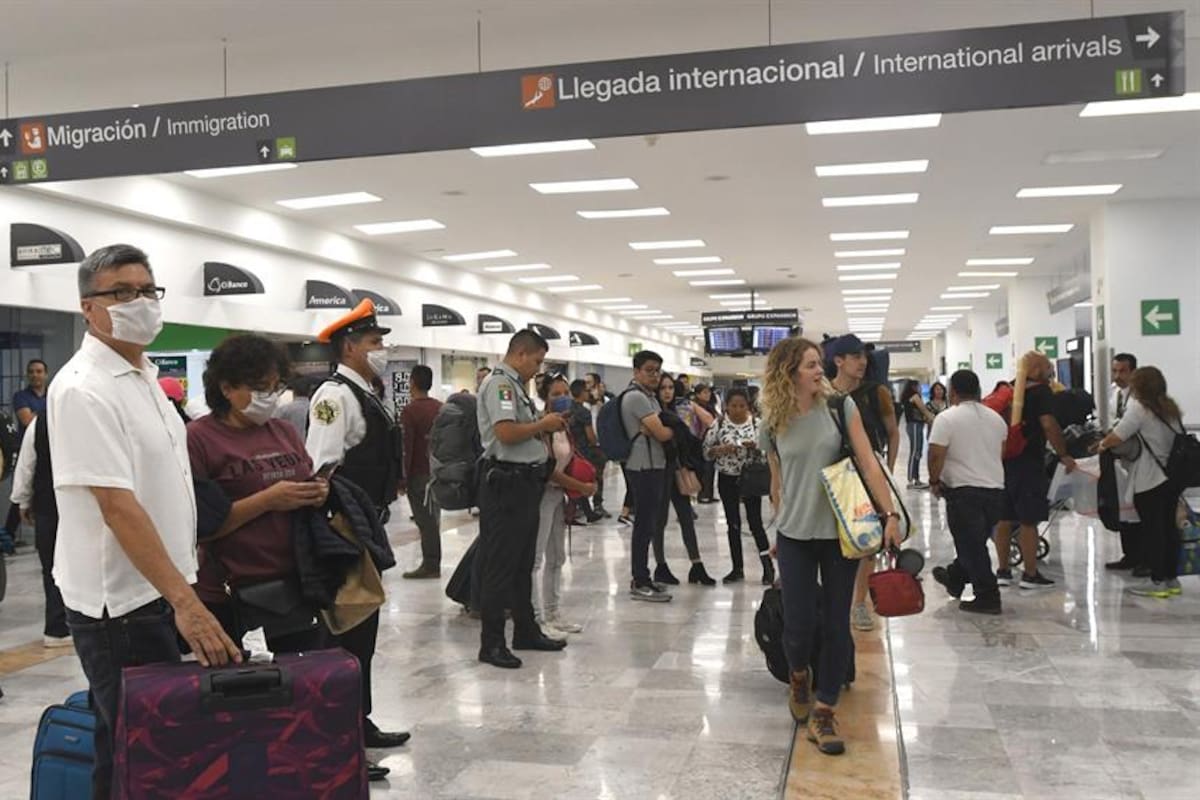 Aumentan a 12 los casos de coronavirus en Puebla; hay 17 por confirmar