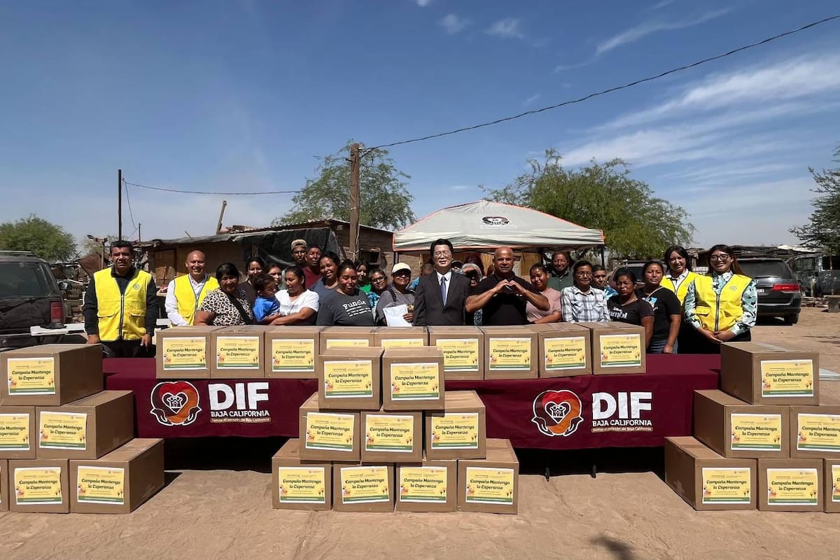 Entregan despensas a familias vulnerables en Mexicali