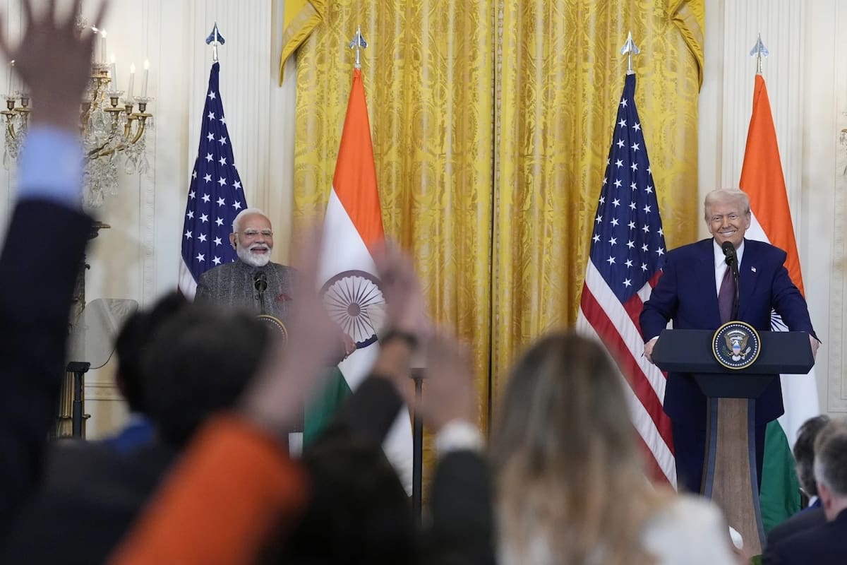 India congela compras de armas a EEUU tras nuevos aranceles; Suiza advierte graves pérdidas por medidas similares