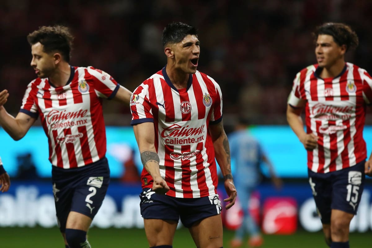 ¿Chivas le pagaría una millonada a Alan Pulido para que no juegue?