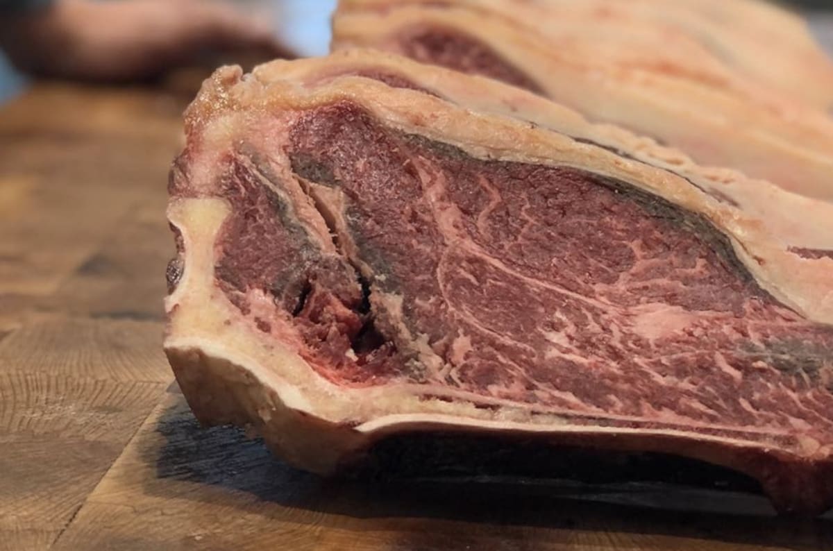 New York Strip con hueso.