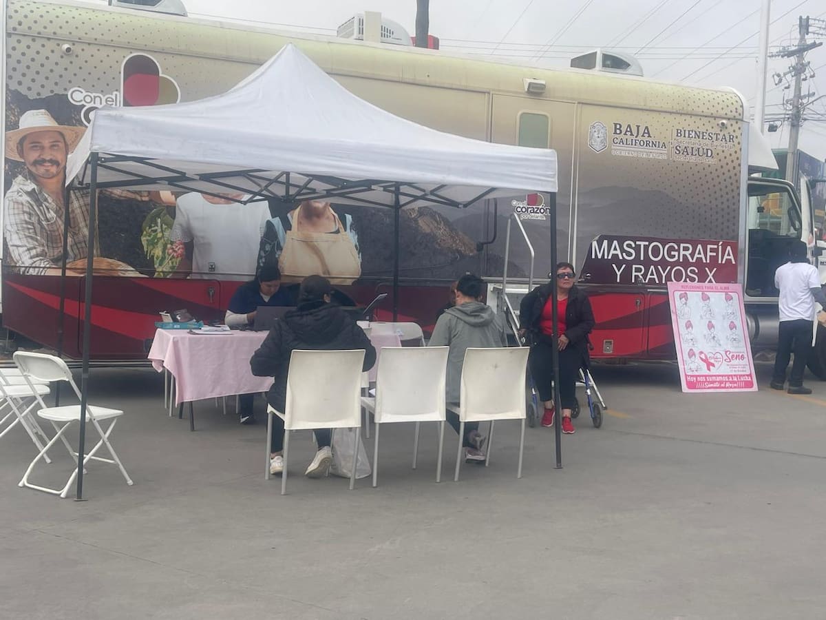 La campaña preventiva contra el cáncer en Rosarito concluye este sábado con exámenes gratuitos para mujeres. Foto: Carmen Gutiérrez