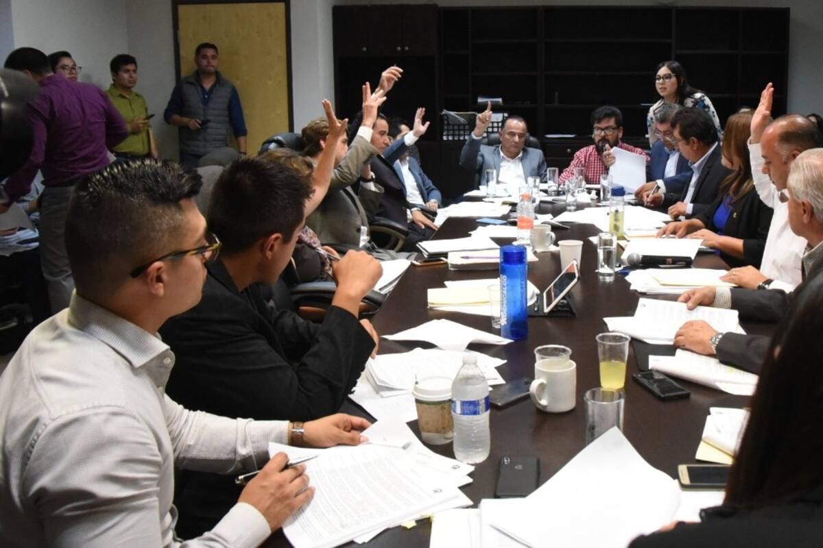 Cabildo de Ensenada aprueba reglamento de publicidad, anuncios