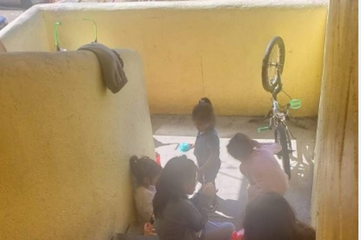 Familia que vivía en carro ahora quiere vivir en escaleras en Tijuana