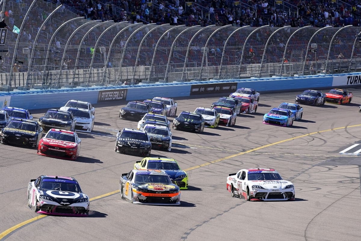 NASCAR en Phoenix: carreras y adrenalina del 16 al 18 de octubre