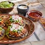 Sopes de nopal con cerdo al chipotle