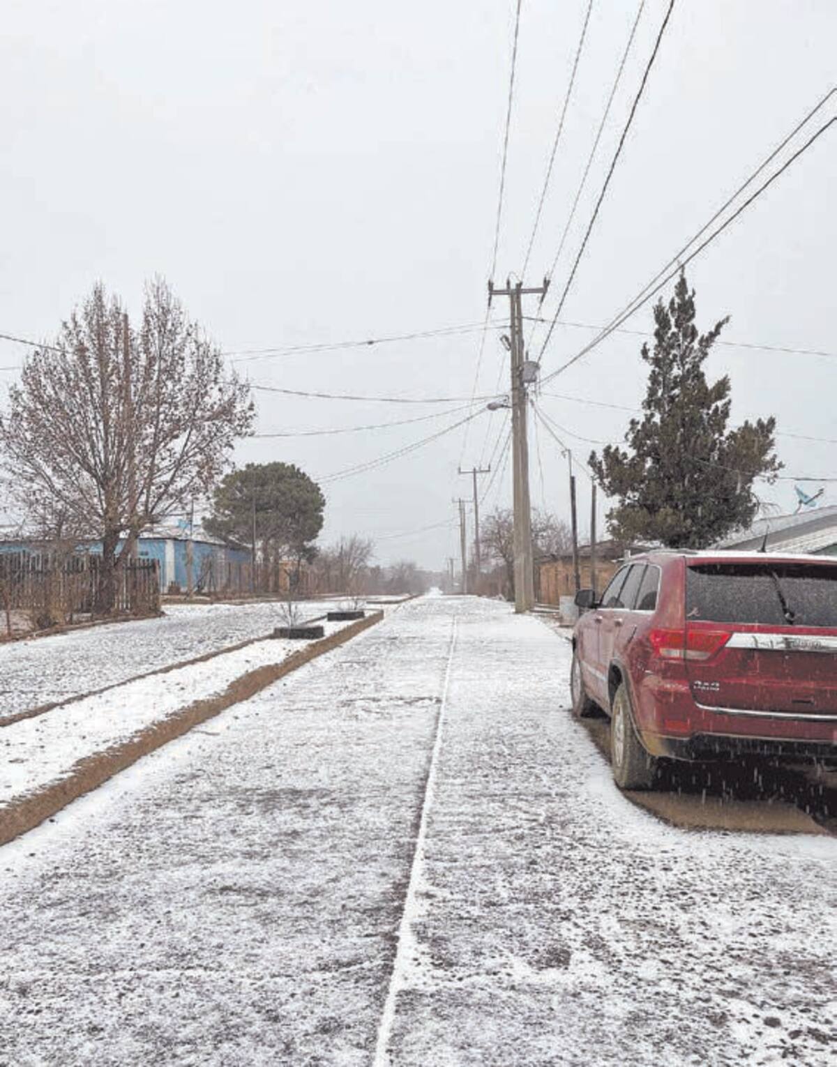 La comunidad de Mesa Tres Ríos, perteneciente al Municipio de Nácori Chico, también se vistió de blanco con la nevada de ayer. FOTO: KARINA MARTÍNEZ