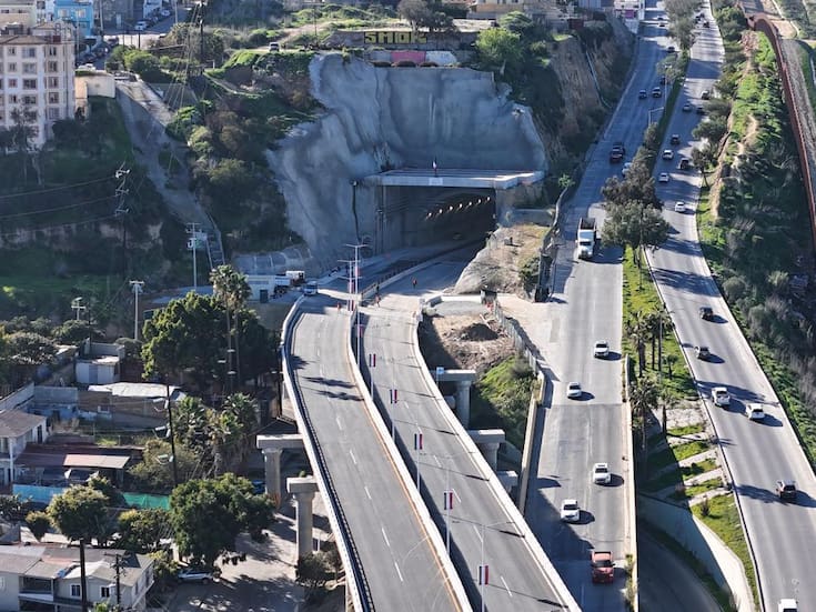 Intensifican trabajos en viaducto elevado de Tijuana