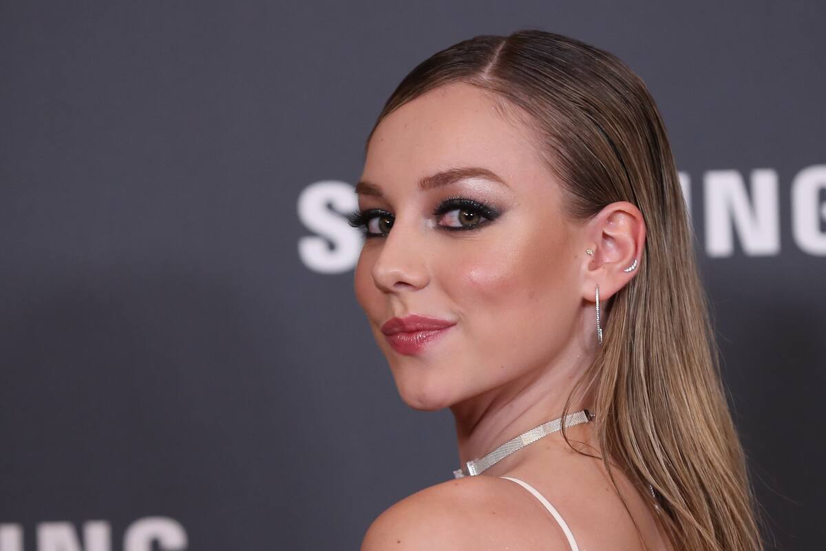 Acusan a Ester Expósito de "diva" por ignorar a fans en México