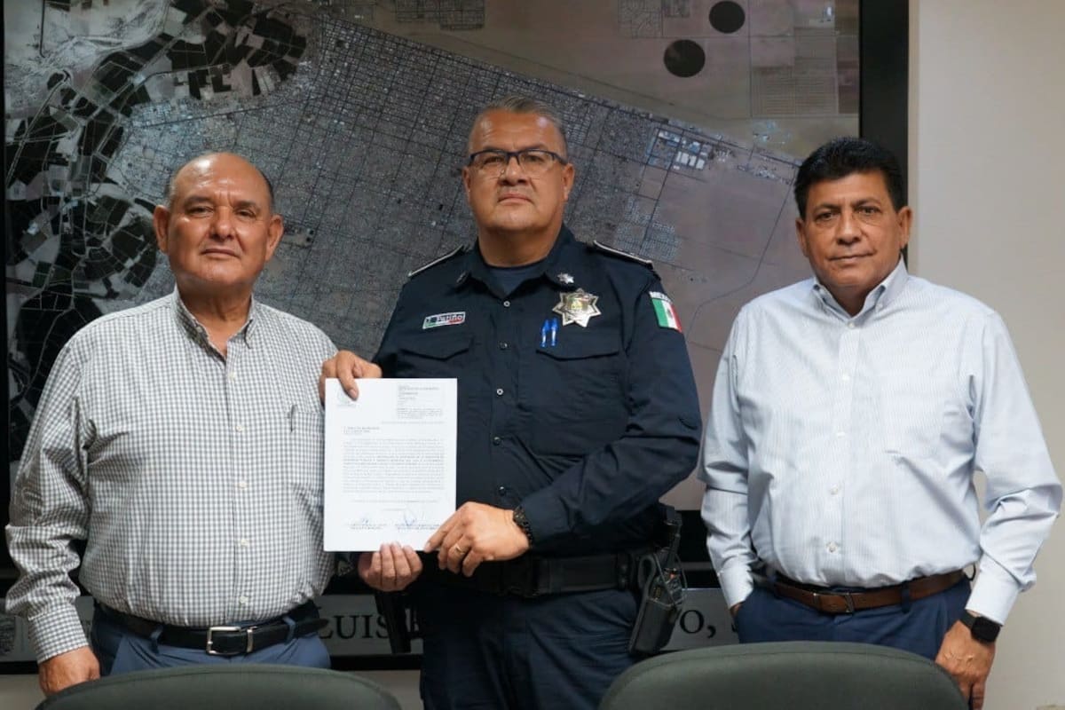 Nombran a jefe policial interino tras asesinato de comisario en SLRC