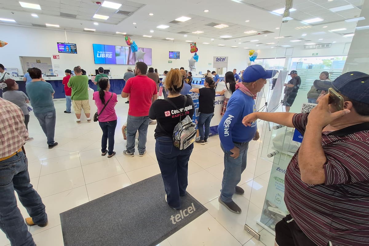 Líneas telefónicas suspendidas en Hermosillo: filas de hasta tres horas para registro obligatorio