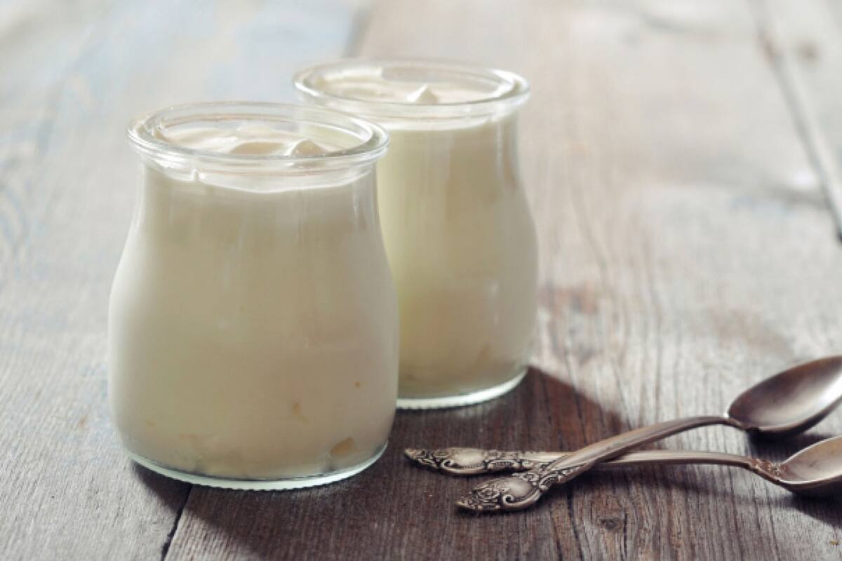 Conoce los beneficios de desayunar yogurt