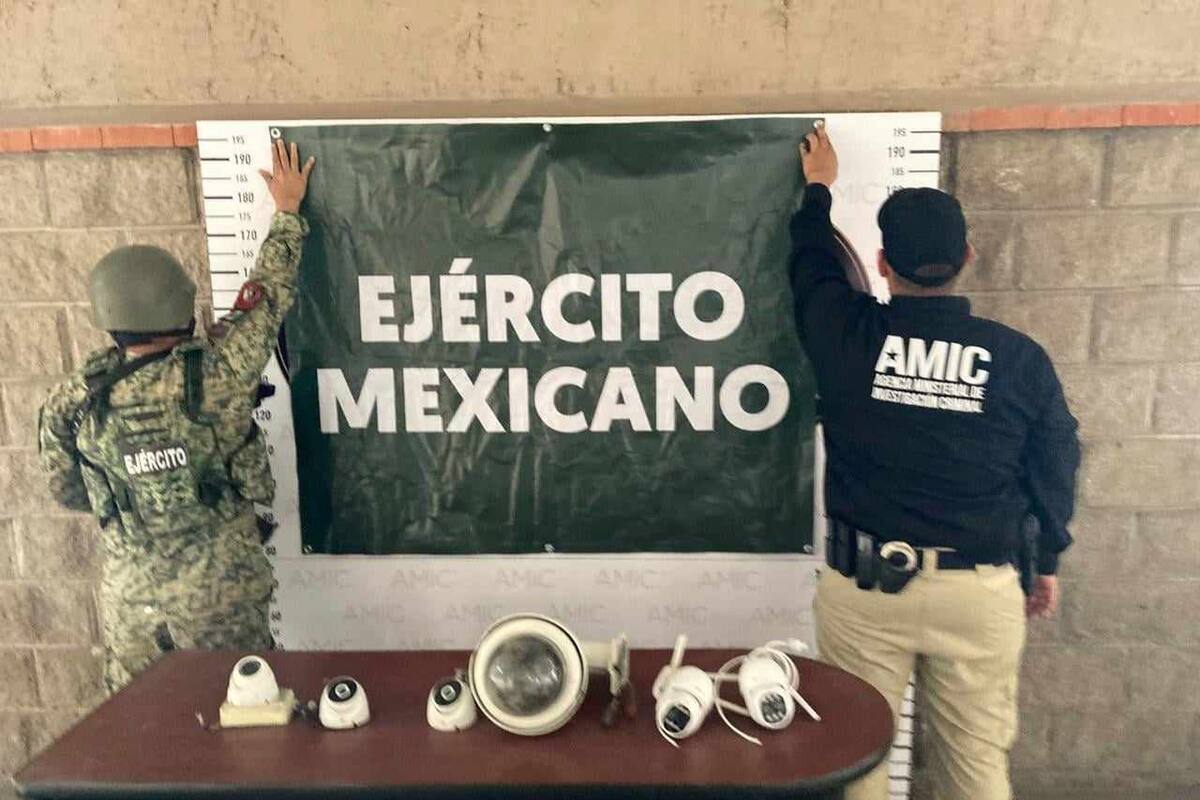 Decomisan cámaras de vigilancia clandestinas y detienen a una persona