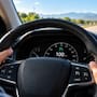 Cuándo usar el cruise control en un carro y cuándo evitarlo: Expertos advierten de los riesgos al conducir