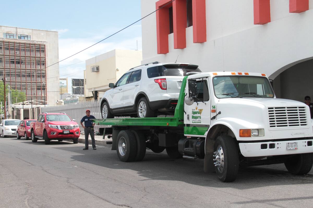 Llevan al corralón a 73 vehículos por violar Hoy No Circula en CDMX, ante Covid-19