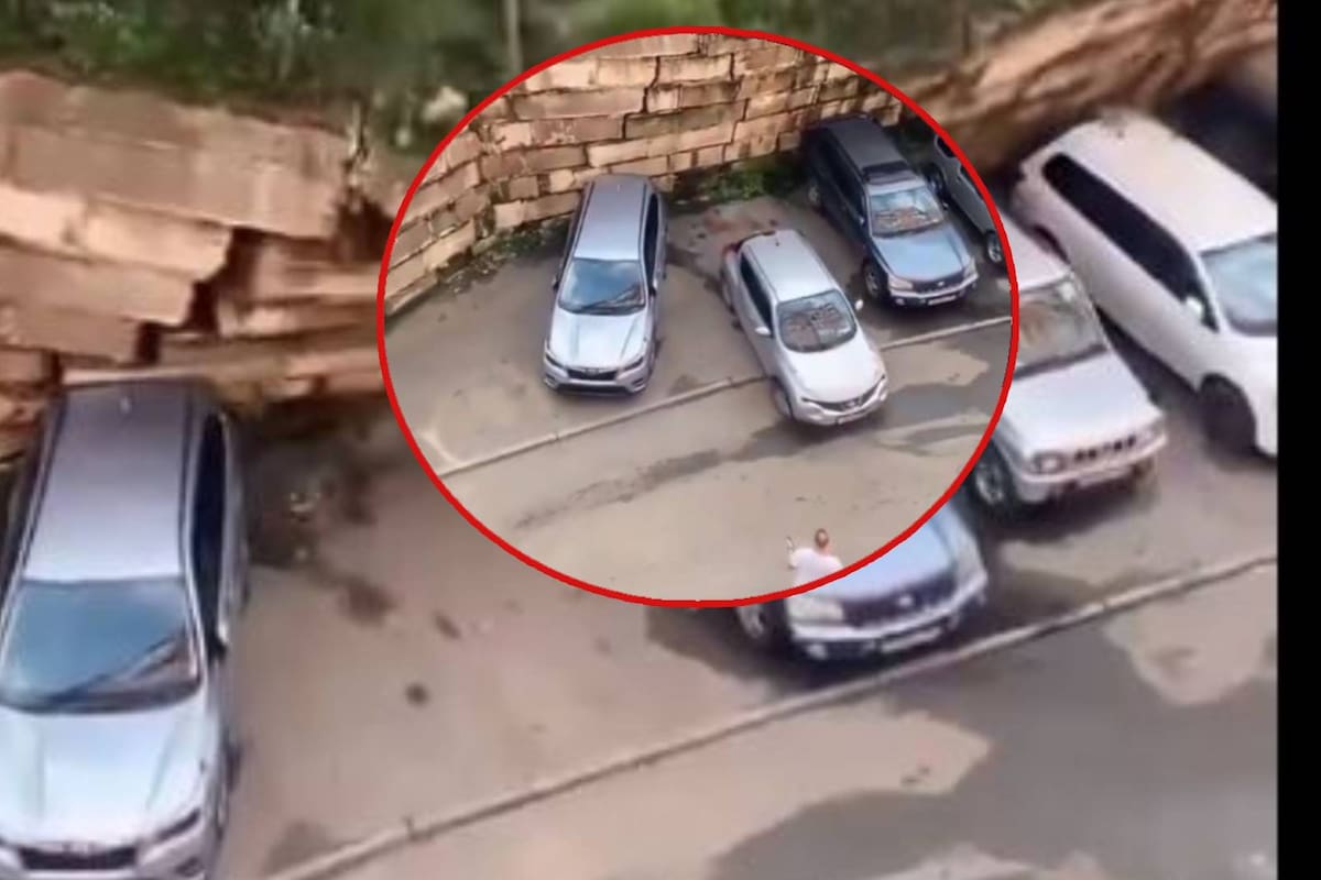 Rusia: Mujer casi pierde su carro de ser aplastado por una montaña antes de derrumbarse, pero así logró salvarlo