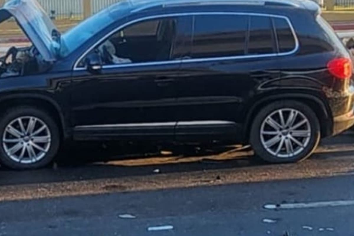 Madre y sus dos hijas son auxiliadas tras choque en puente