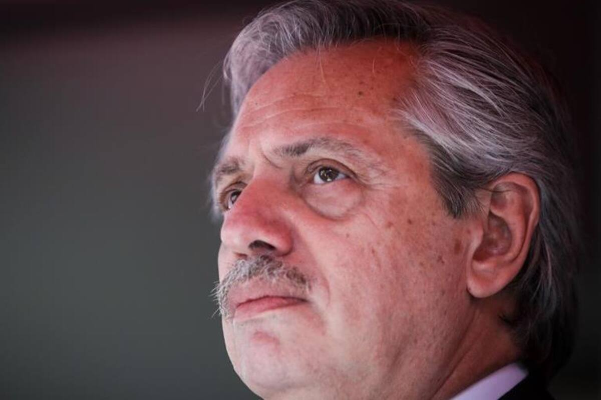 Fernández se reúne con FMI; busca aliviar deuda argentina