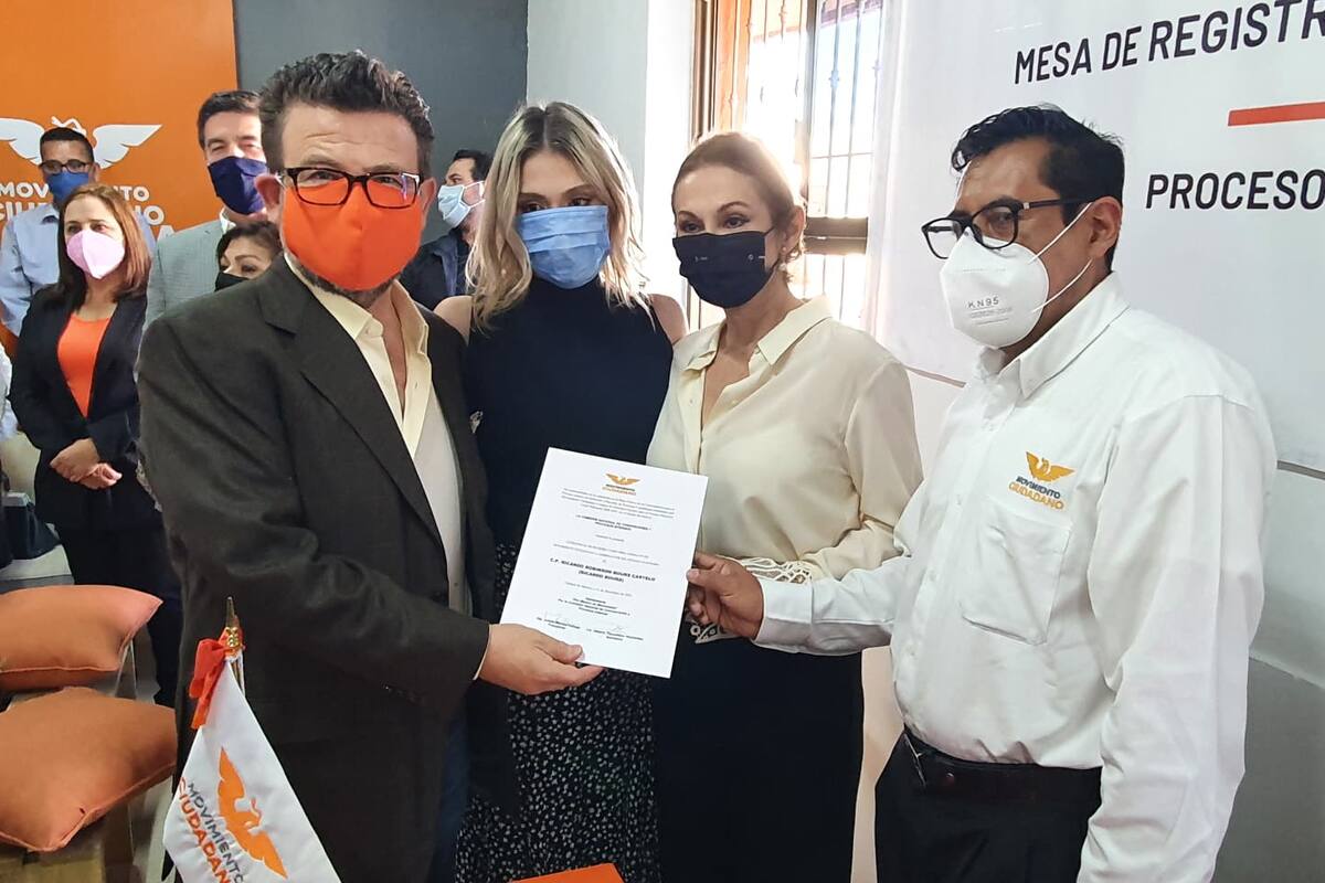 Ricardo Bours se registra como precandidato a gobernador de Sonora