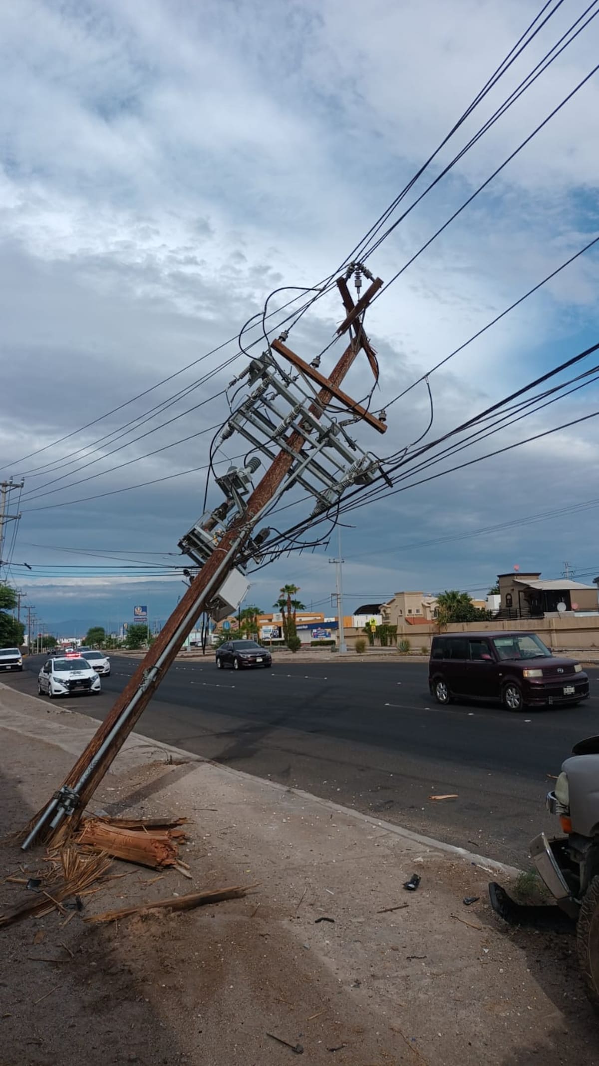 El accidente ocurrió sobre la calzada Manuel Gómez Morín; no hubo personas lesionadas.│Foto: Cortesía