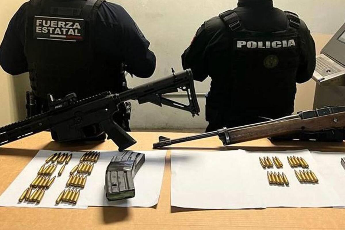 Policías estatal y municipal confiscan armas en Tijuana
