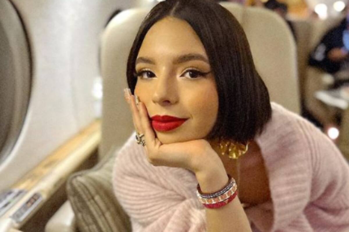 Ángela Aguilar sufre accidente en el escenario