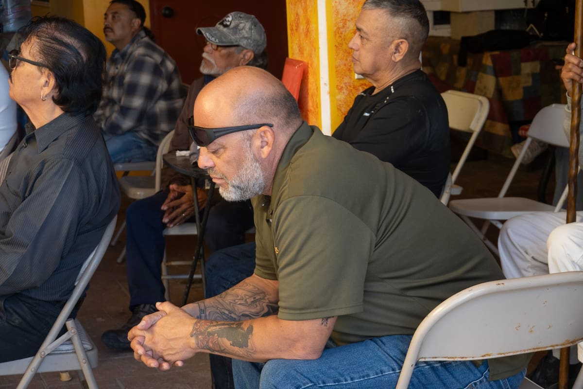 Se brindaron consultas sobre la situación migratoria de los asistentes, así como la revisión de beneficios médicos y financieros. Foto: Border Zoom