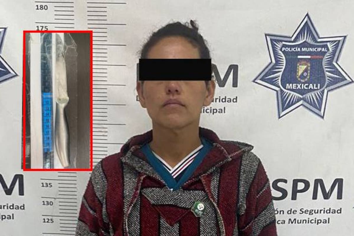 Mujer armada tenía orden de aprehensión; es detenida
