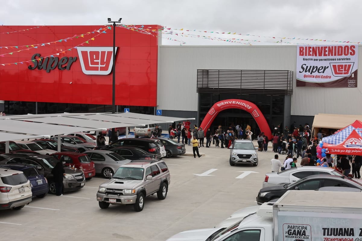 Abre Ley tienda 27 de Tijuana en Quinta del Cedro