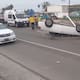 Vuelca automóvil en escénica, en tramo de Rosarito