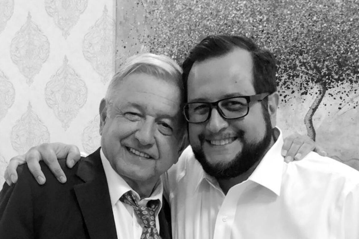 AMLO recibe felicitación por su cumpleaños de parte de su hijo