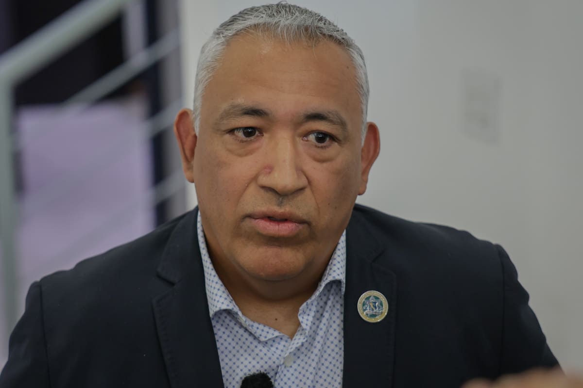 Iniciativa para sancionar a policías que finjan enfermedades causa rechazo