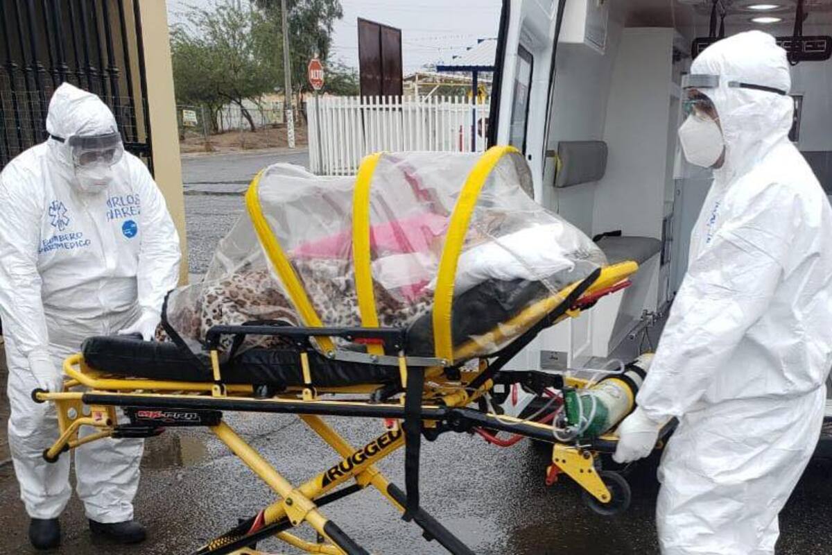 Continúan traslados a hospitales por Covid-19, a pesar de las lluvias