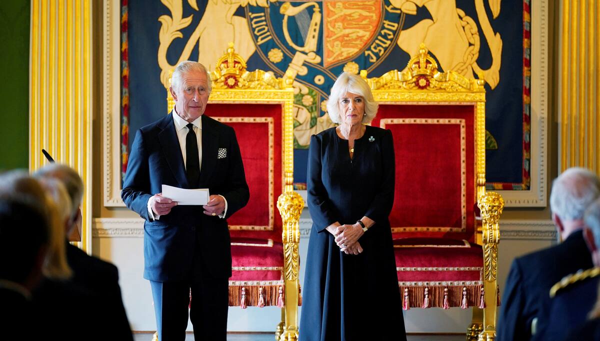 ARCHIVO. El rey Carlos III y la reina consorte en el castillo de Hillsborough, condado de Down, tras la muerte de la reina Isabel II. | Crédito: Niall Carson/Pool vía REUTERS