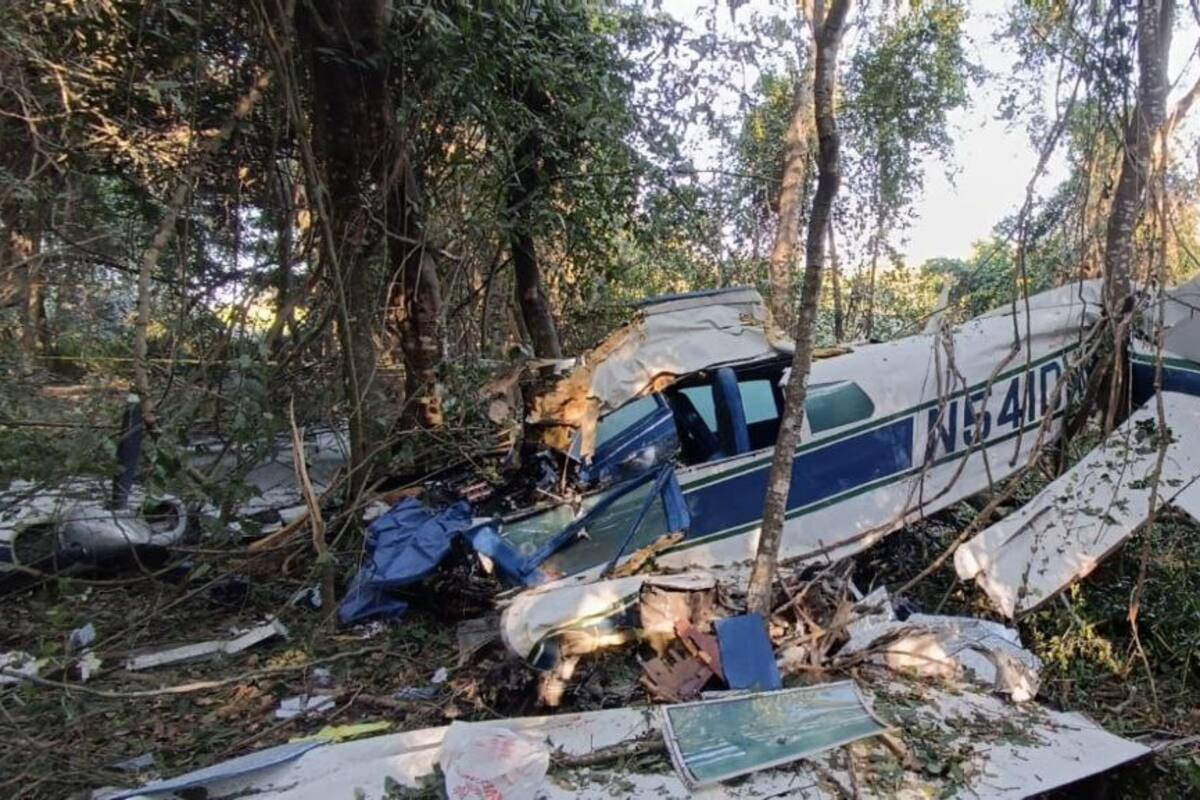 Avioneta se desploma sobre estero El Salado, Puerto Vallarta