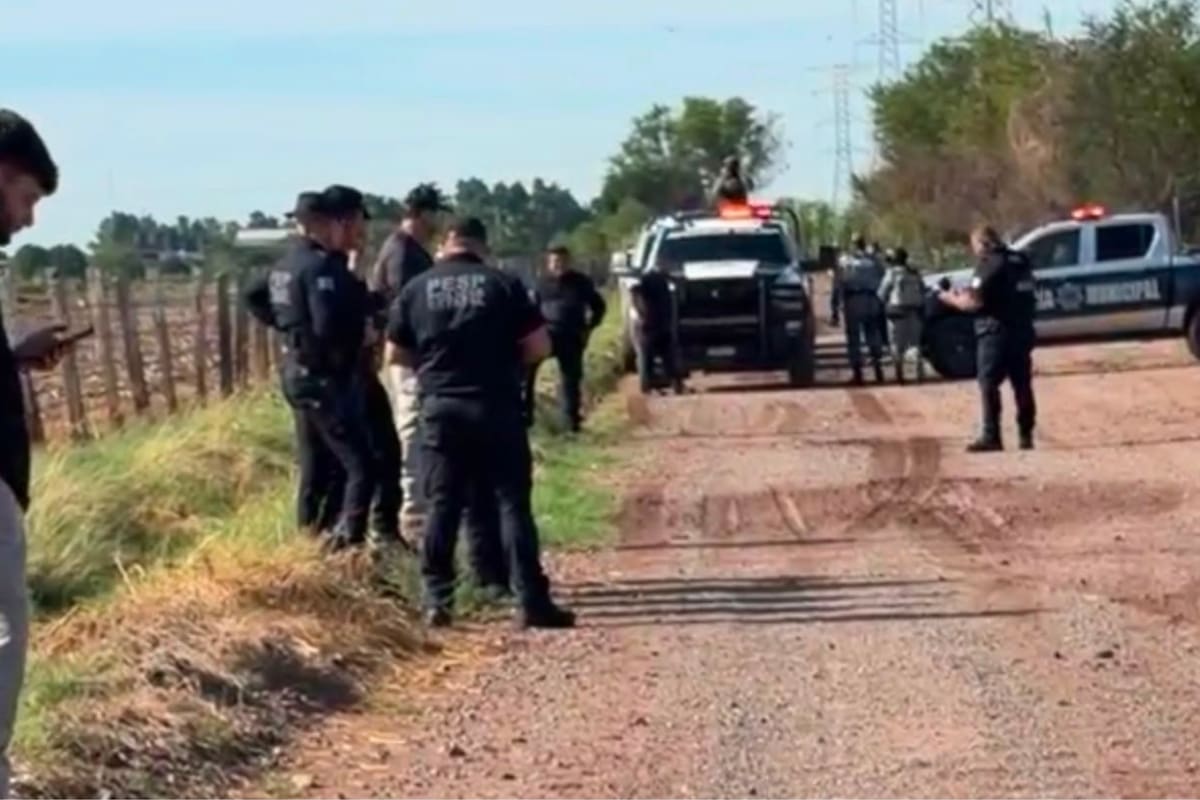 Localizan cuerpo sin vida, embolsado y con cartulina, en un camino del Valle del Yaqui