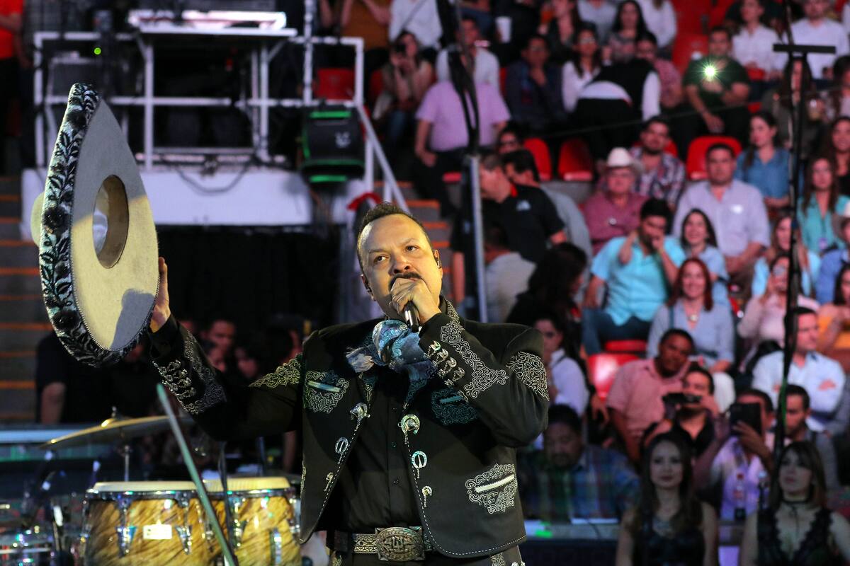 Pepe Aguilar cabalga en el barrio de Kim Kardashian, Kanye West y The Weeknd
