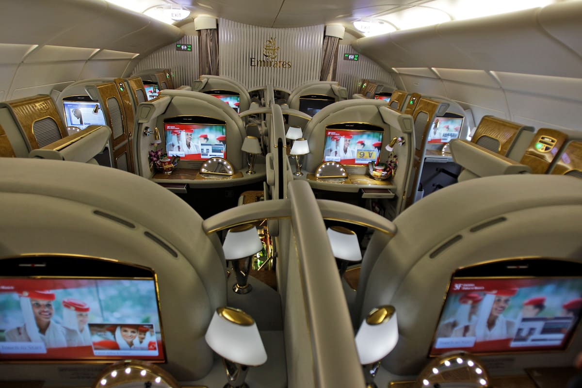 Piden a AMLO revocar permiso a Emirates