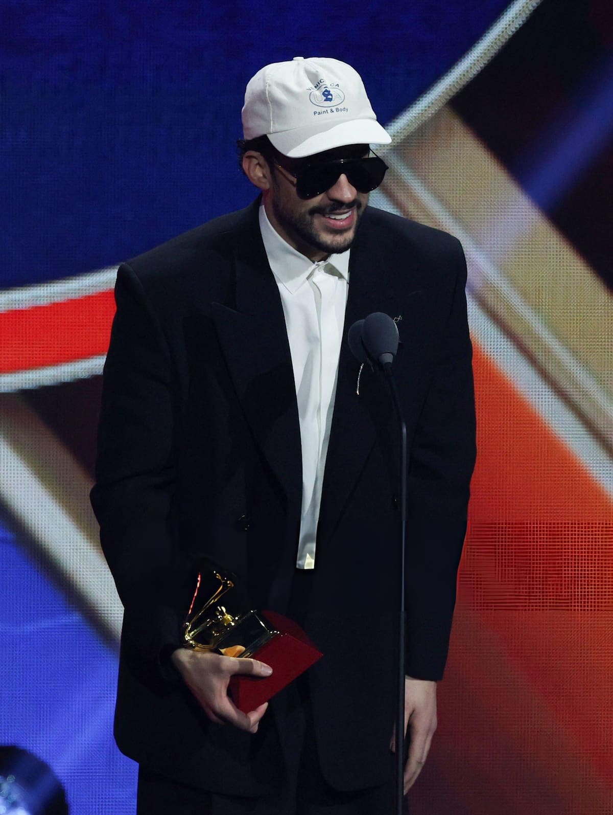 Bad Bunny gana el Mejor Álbum de Músirca Urbana en los Latin Grammy 2025 | Cuenta de X: @badbunnynetwork