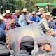 Agricultores de Tlaxcala se enfrentan con policías tras bloqueo en Reforma y Canal del Norte; buscan llegar al Ángel de la Independencia