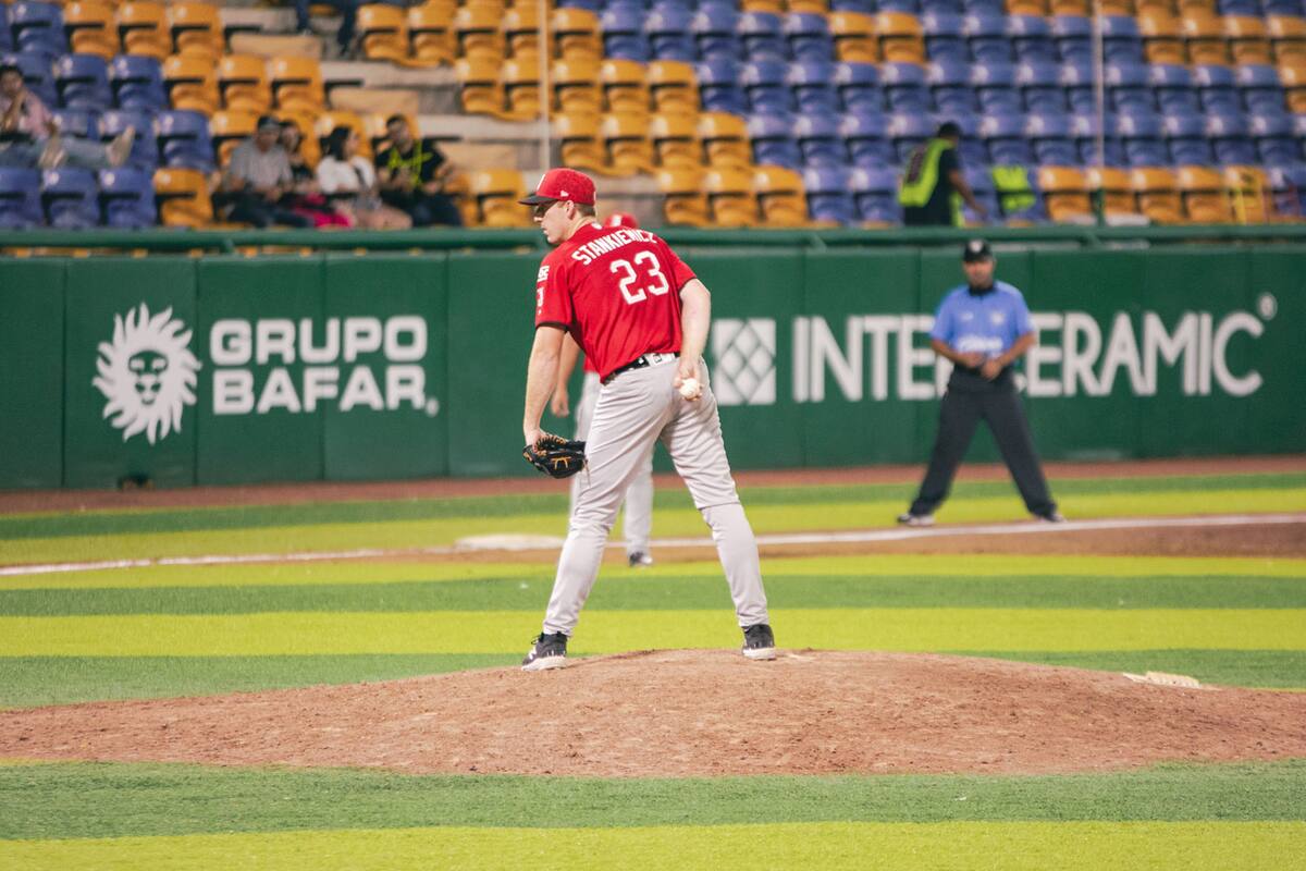 Teddy Stankiewicz se subió al montículo y consiguió su segundo triunfo de la temporada.