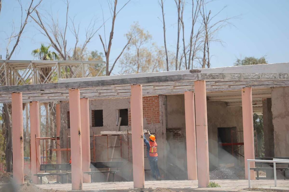 Colectivo Ciudadanía Activa bloquea trabajos de remodelación en parque La Sauceda | Foto: Julian Ortega