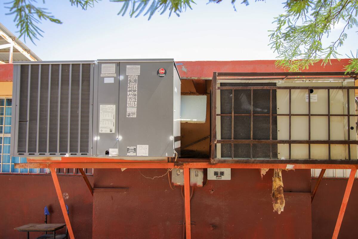 Van adquirir mil 100 refrigeraciones para escuelas de BC