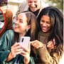 Celulares de tapa regresan entre la generación Z, jóvenes buscan disminuir distracciones, ansiedad y horas frente a las redes sociales sin renunciar a llamadas y mensajes, una alternativa sencilla que comienza a recuperar interés frente a los teléfonos inteligentes