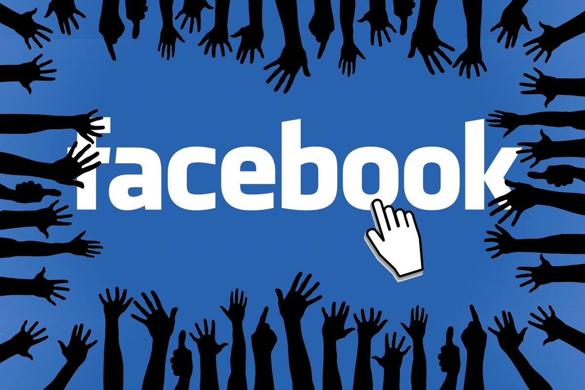 Facebook: Filtran 'lista negra' que sirve de base para regular comentarios en la red social