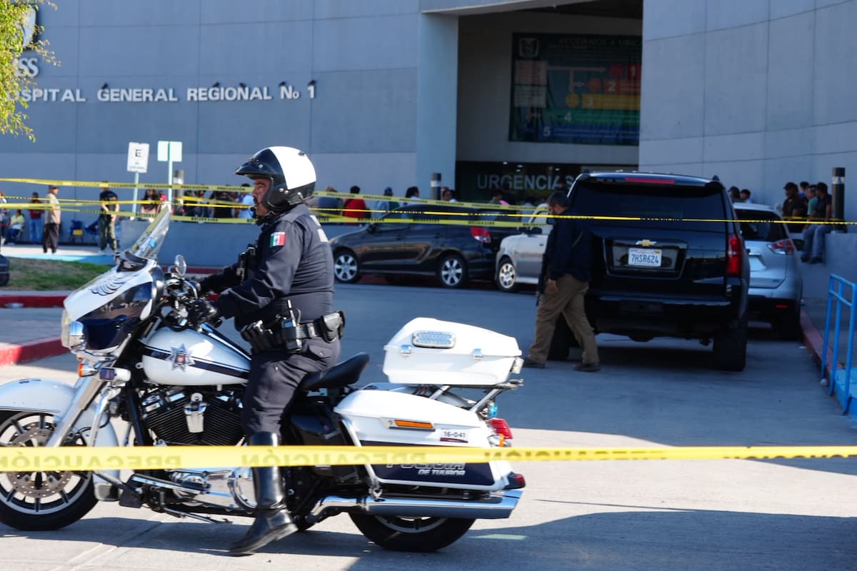 Ataque armado afuera de Clínica 1 del IMSS deja un muerto y un menor herido en Tijuana