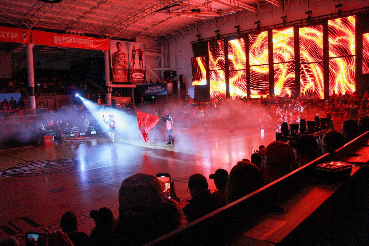Encienden la duela del Auditorio Zonkeys con inauguración de Temporada 2025. Foto: Cortesía