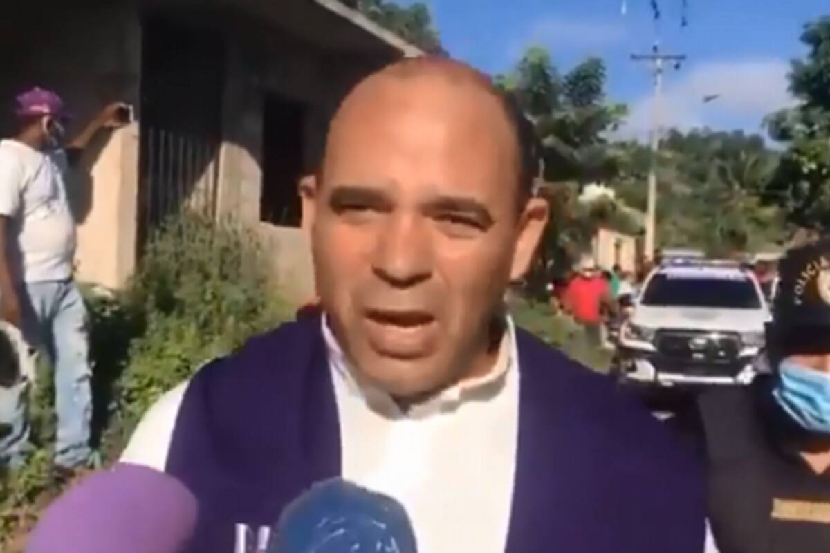 Se disfraza de sacerdote y abate a secuestrador de mujer y bebé